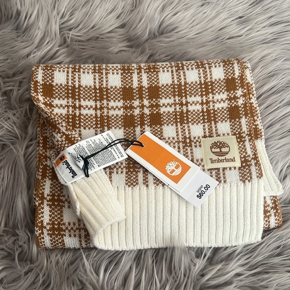 Timberland NWT Scarf Buffalo Plaid Beige  10" x 65" - Picture 2 of 4